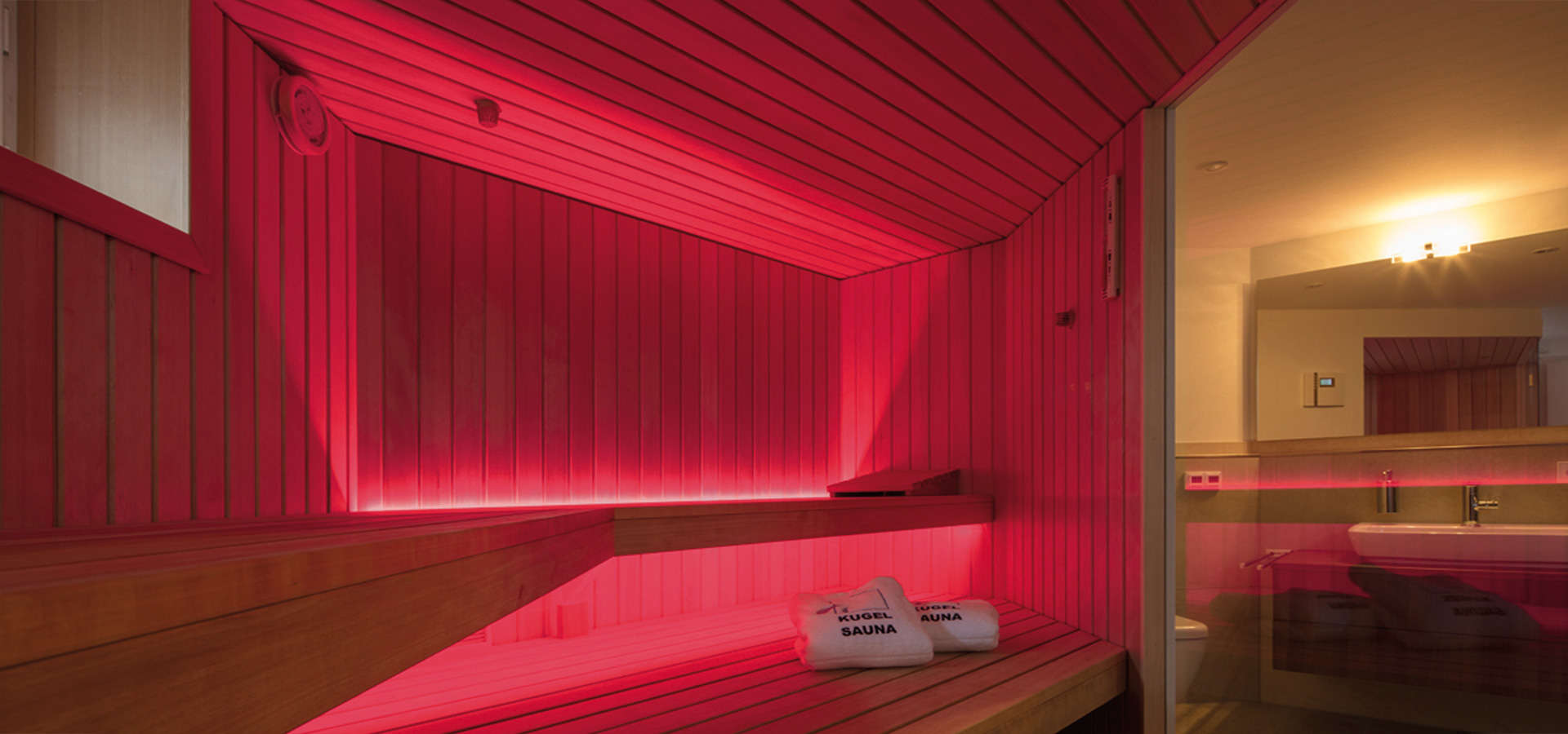 Sauna aus Holz, Kugel Infrarotsauna